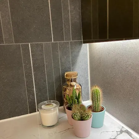 Qualis - Mall - Parcare - 2 Dormitoare Appartement *