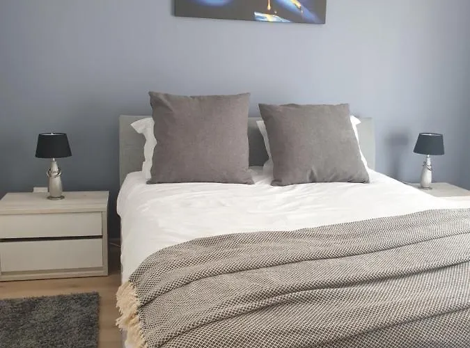 Qualis - Mall - Parcare - 2 Dormitoare * Brasov